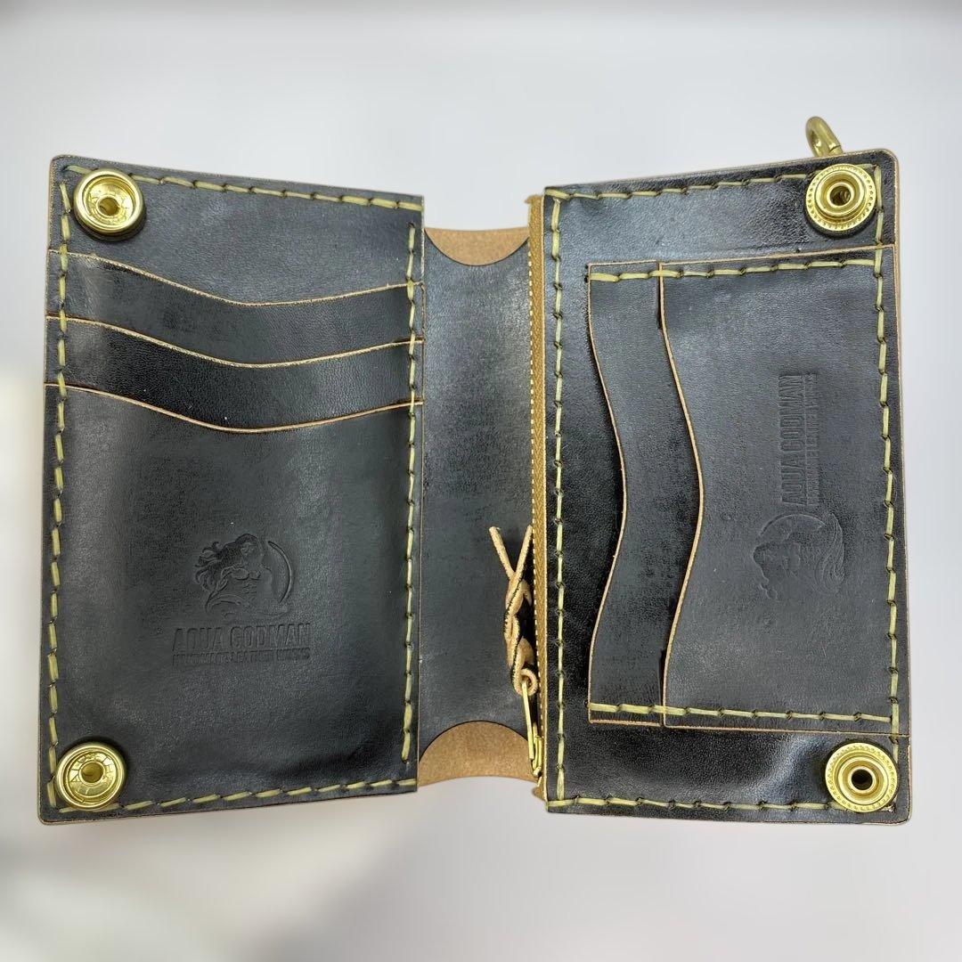 週末限定セール 折らずお札収納 茶芯 丘染めブラックの無骨トラッカーウォレット