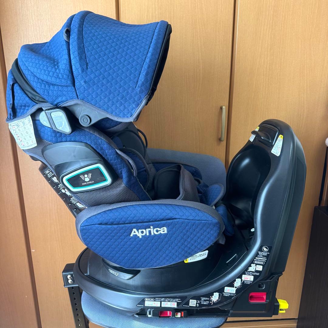 アップリカ フラディアグロウ ISOFIX360° セーフティ プレミアム AB