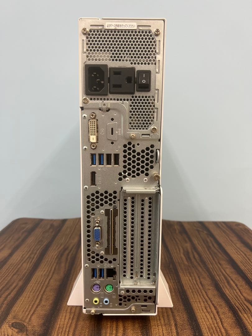 富士通 第9世代corei3 8GB SSD256GB Win11 OFFICE