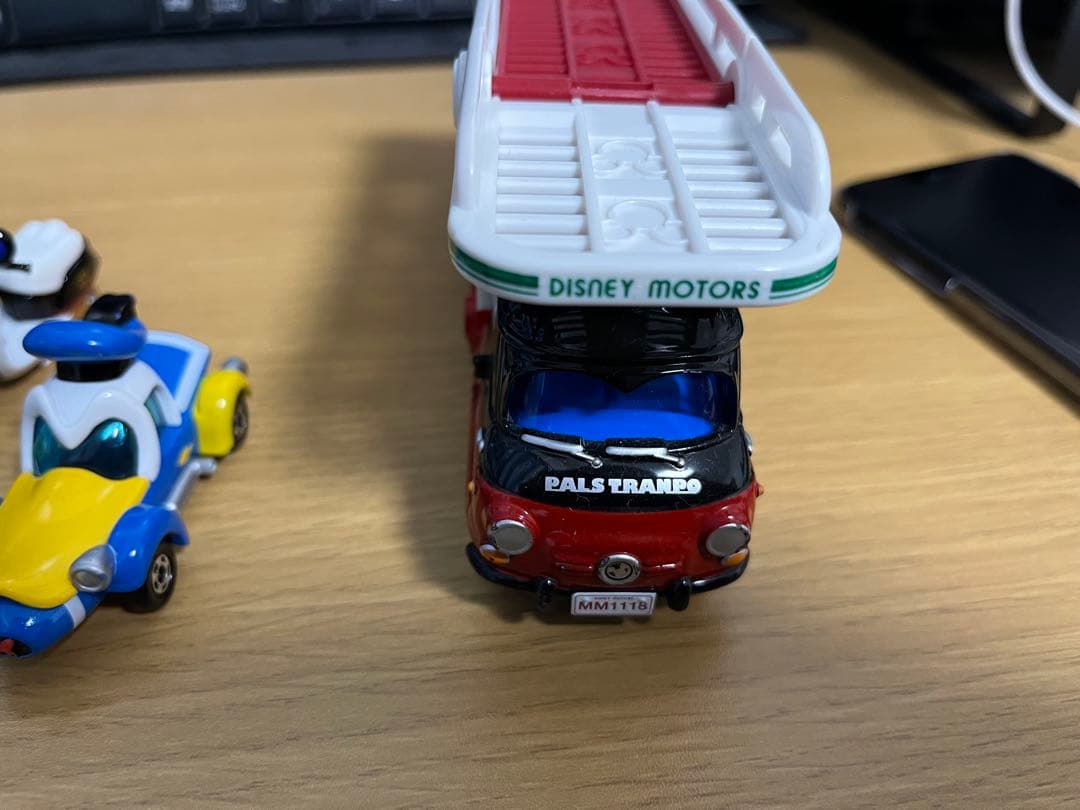 ディズニーモータース　トミカ１2台 まとめ売り