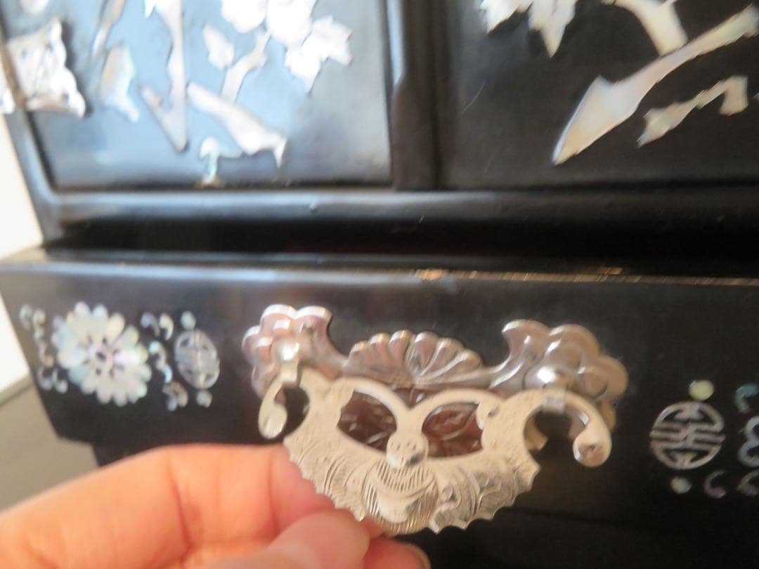 韓国 螺鈿 黒漆 白蝶貝 鶴 花 鳥 小物入 箪笥 ジュエリーボックス 象嵌