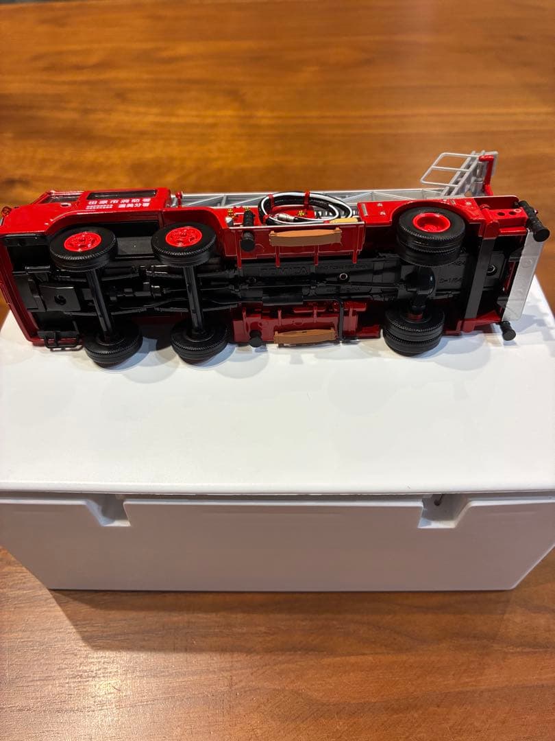 トミカ リミテッドヴィンテージNEO日野 はしご付消防車　LV-N24ⓐ