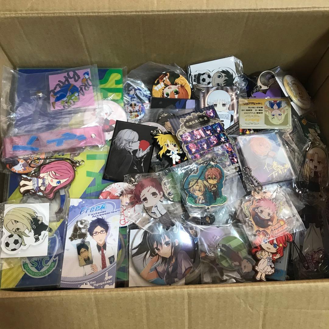 アニメグッズ　大量まとめ売り600点以上