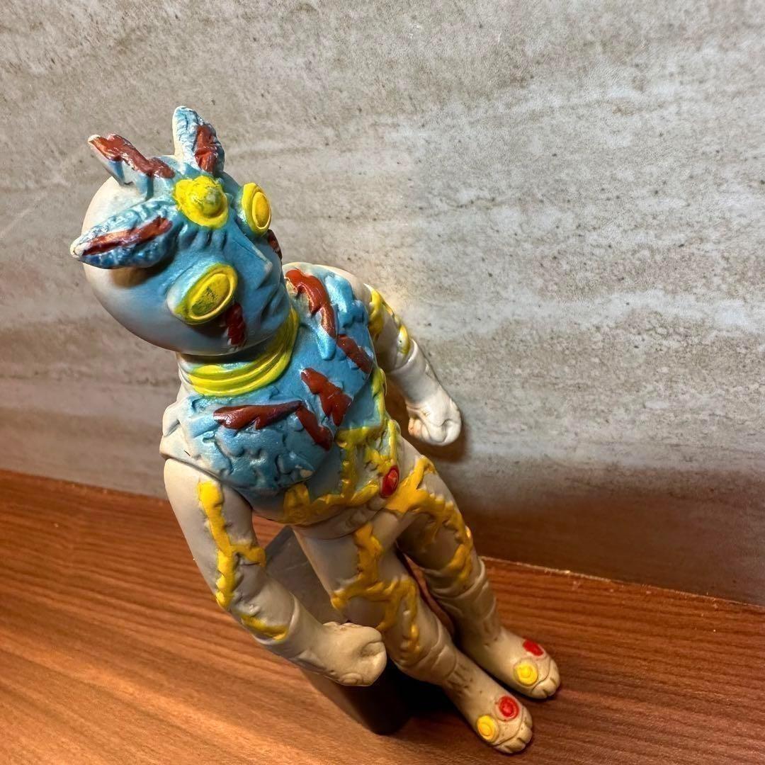 イナズマン 無版権 パチ ソフビ 当時物 極美品 - メルカリ