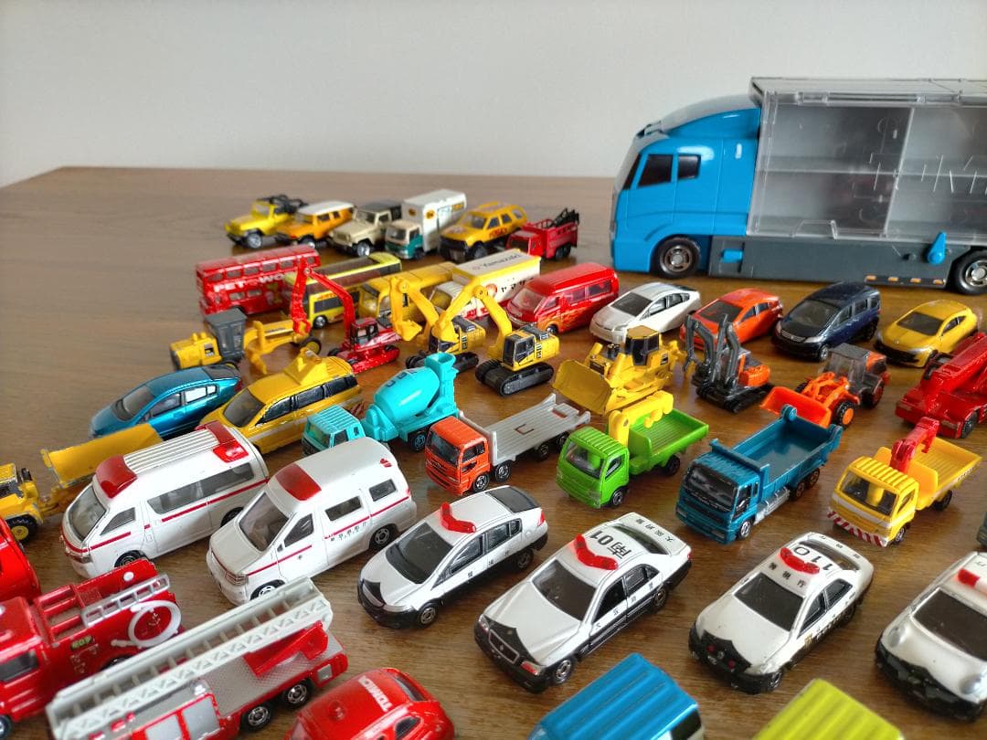 トミカ　まとめ売り