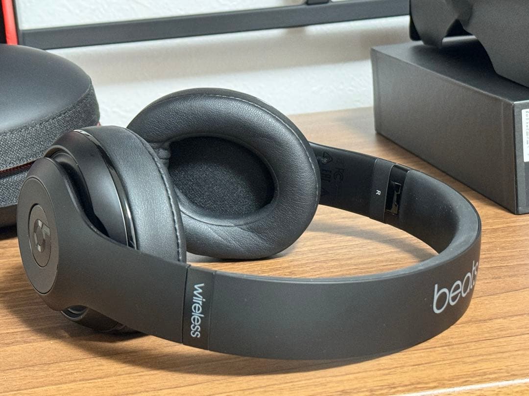 StudioWireless MHAJ2PA/B/Beats by Dr.Dre