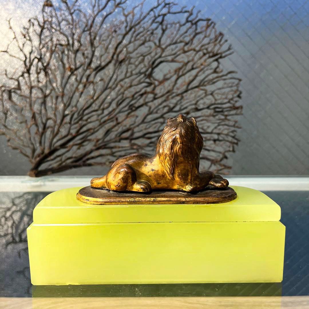 骨董 時代ガラス 希少 練りガラス モニュメント ライオン 置き物