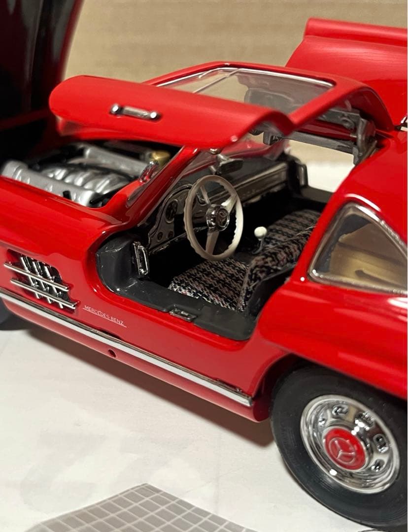 フランクリンミント 1/24 1960 メルセデスベンツ 300 SL レッド