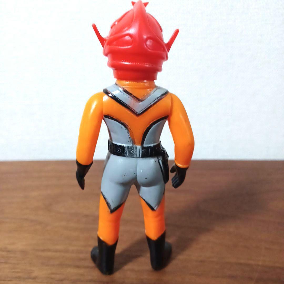 ウルトラマンシリーズ隊員「ZAT」「TAC」「MAT」ソフビフィギュア3体セット