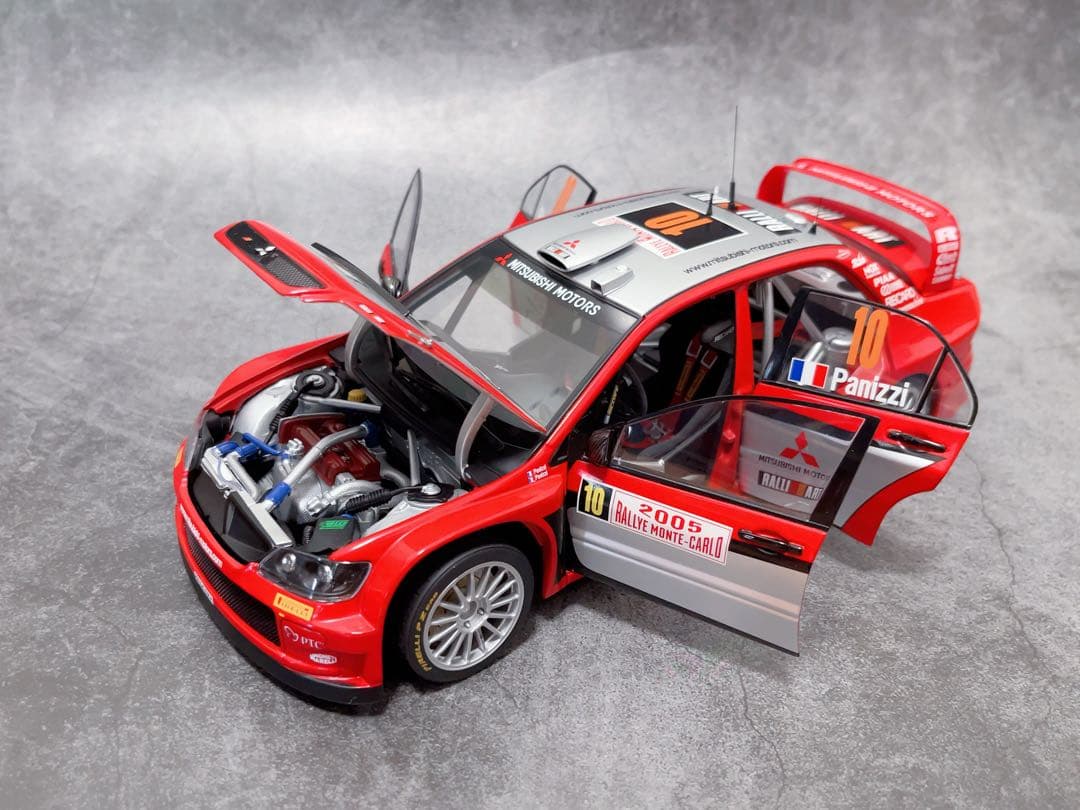 オートアート1/18 三菱ランサー WRC05 PANIZZI ＃10 - メルカリ