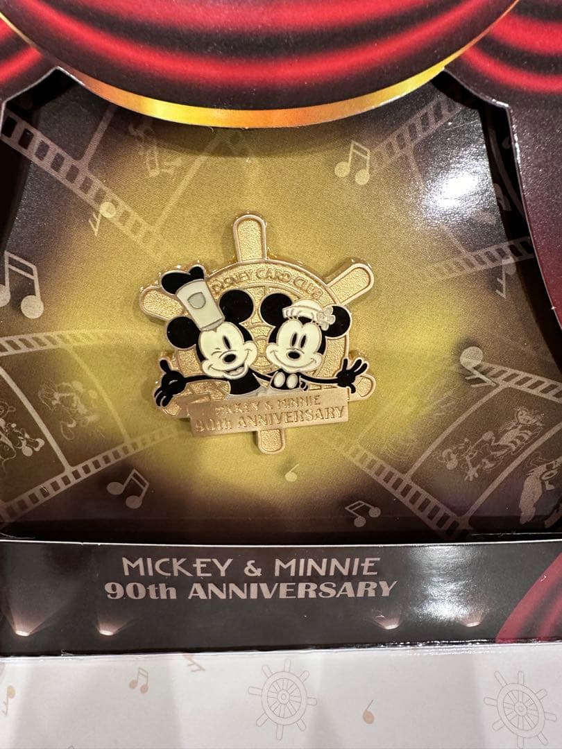 ディズニーJCB40周年ペーパーウェイト、ピンバッチ5点セット