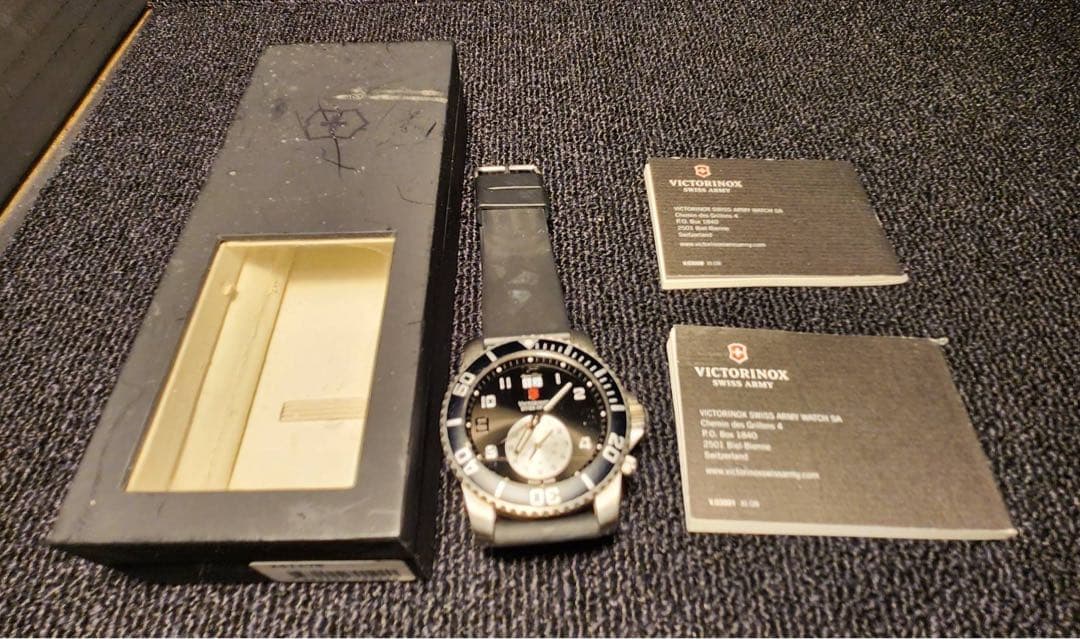 Victorinox ダイバーズウォッチ ブラック　ビクトリノックス　腕時計