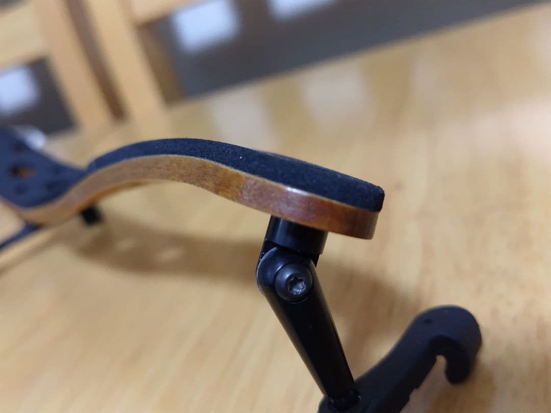 ヴァイオリン肩当て　ピラストロ　コルフカーレスト