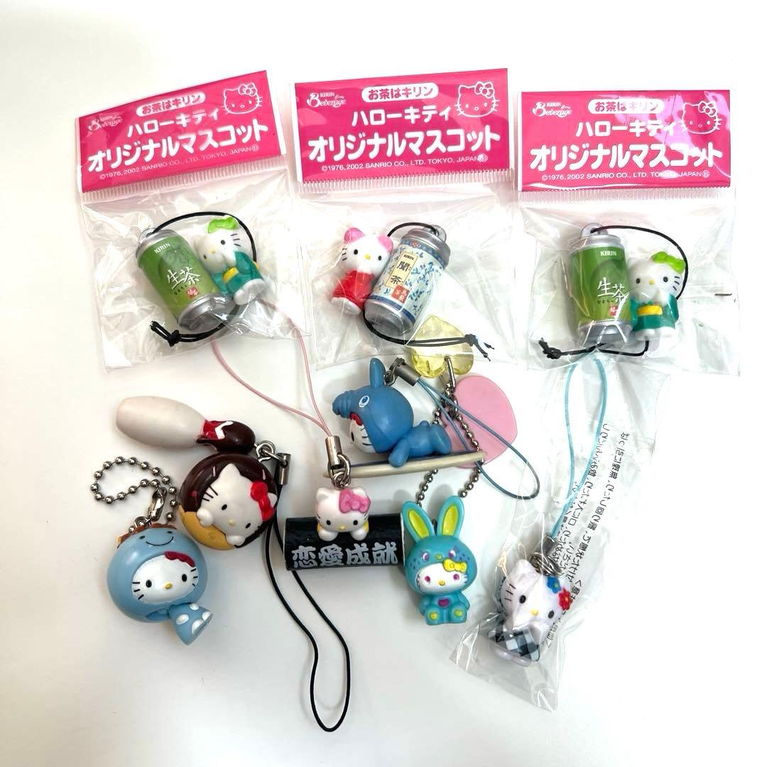 サンリオ　ハローキティ　ご当地　根付け　ストラップ　まとめ売り　合計131個