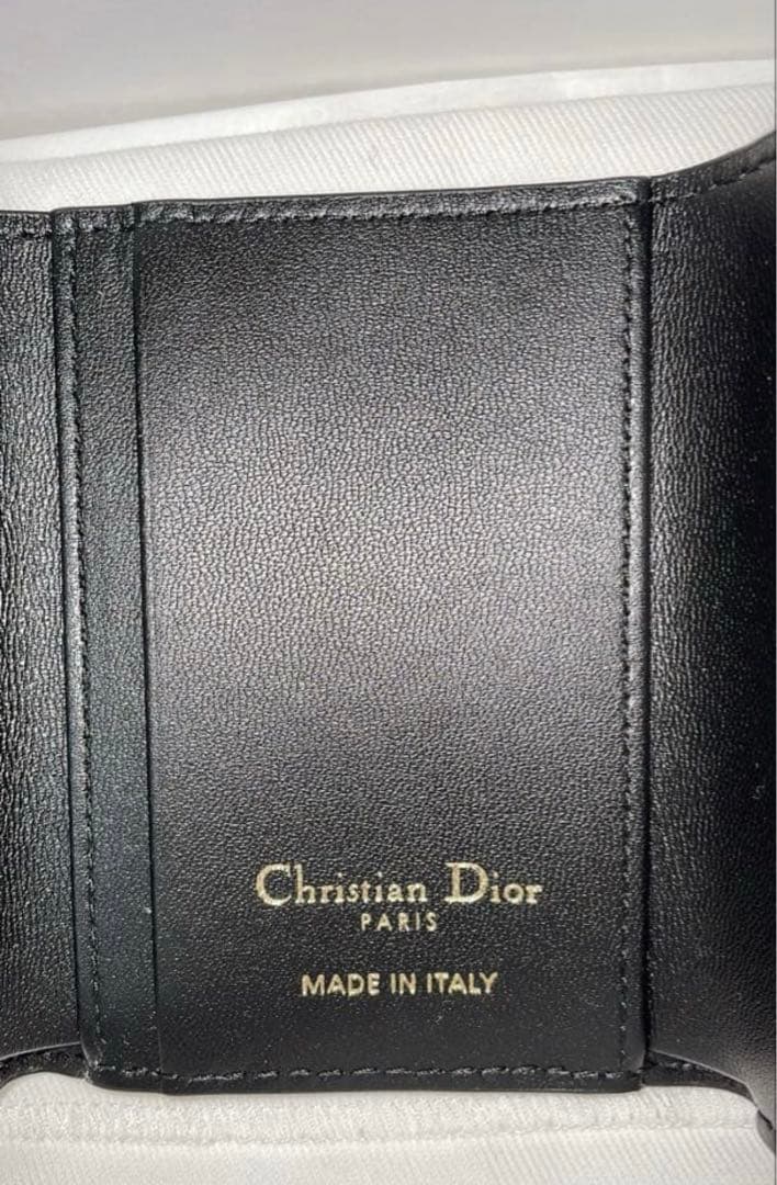 Dior Caro Veronia ウォレット カナージュ カーフスキン