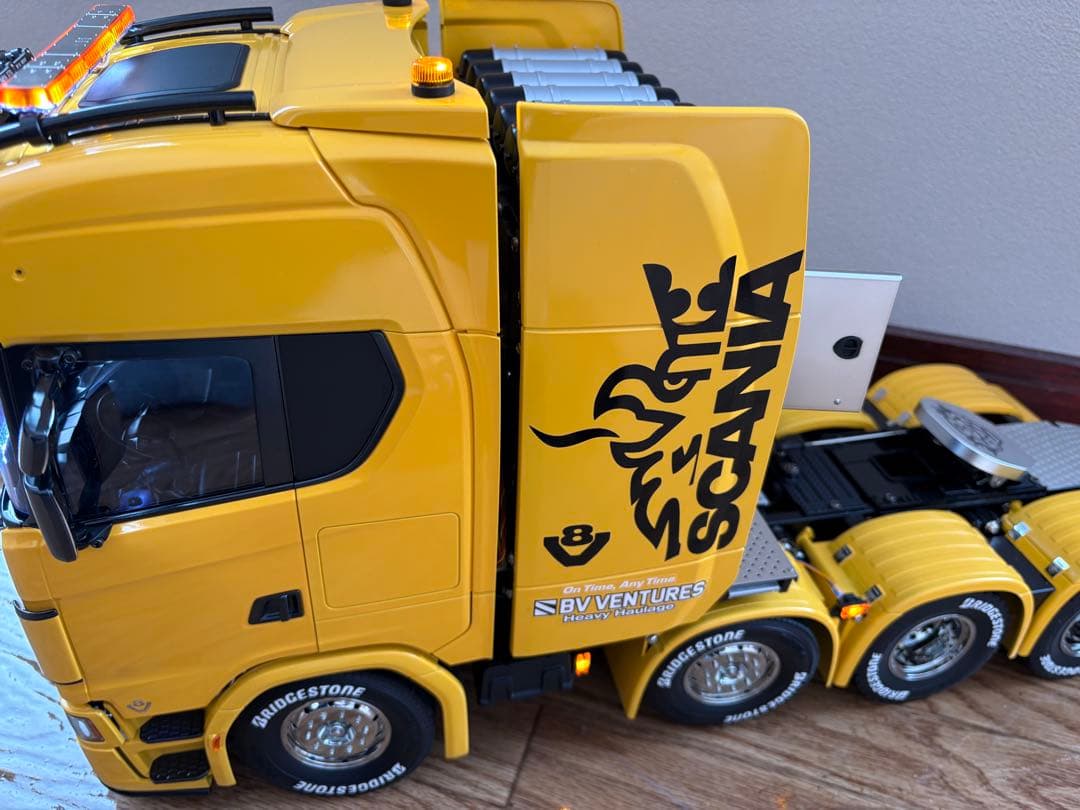 タミヤ　1/14RC スカニア 770 S 8x4/4 フルオペ