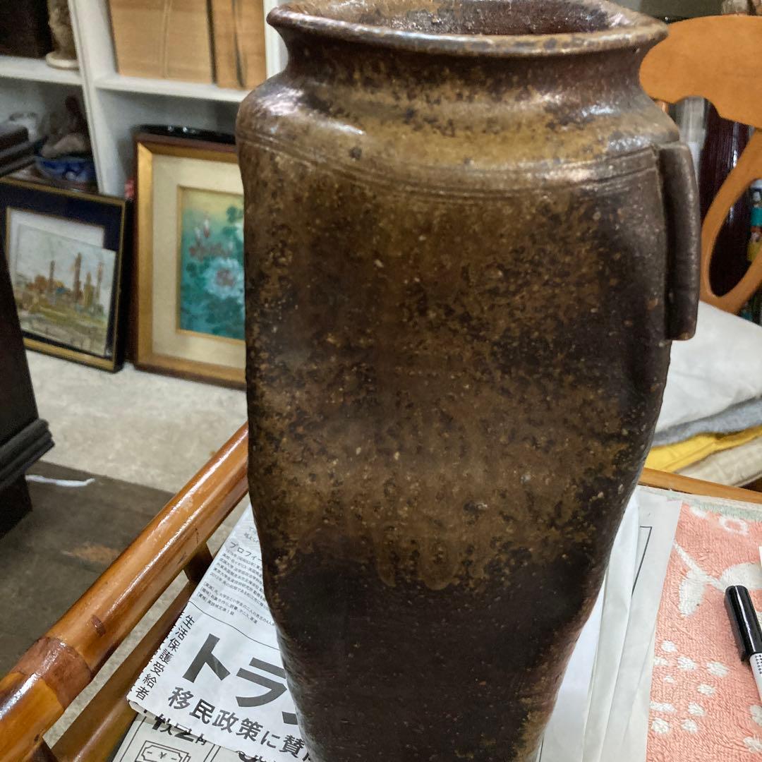 備前焼初代小西陶古作今月いっぱい❣️斬斬り耳付き花入❣️