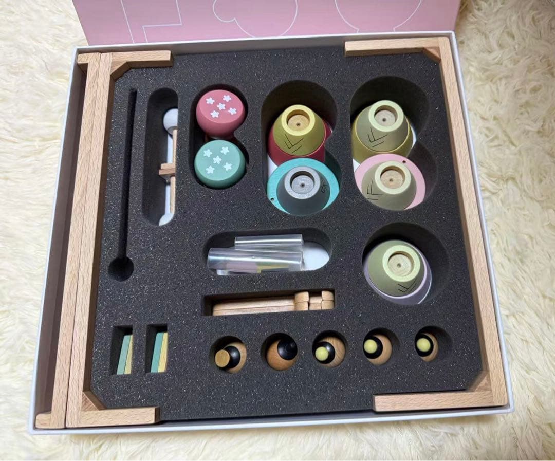 雛人形 コンパクト おしゃれ 木製 組み木 プーカのひな人形 座り雛 立ち雛