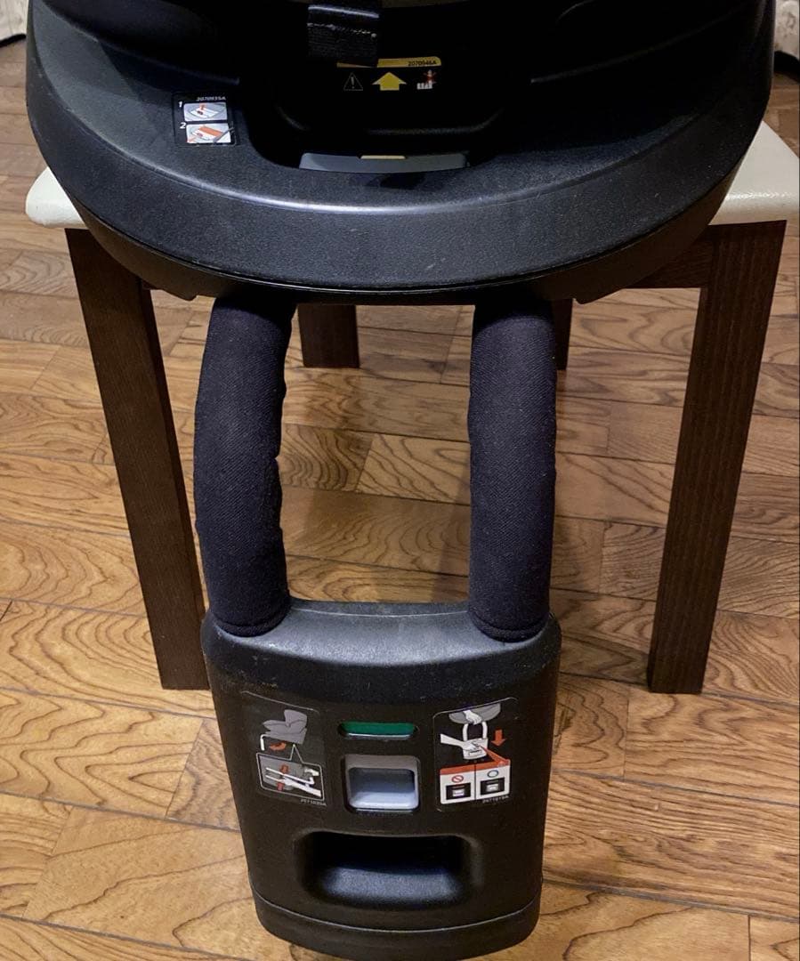 大人気✨エールべべ クルット 6i プレミアム デニムブラウン　チャイルドシート