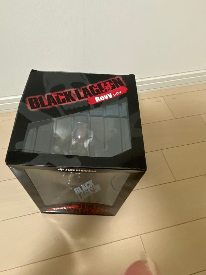 ブラックラグーン　レヴィ　冬服　日本　フィギュア