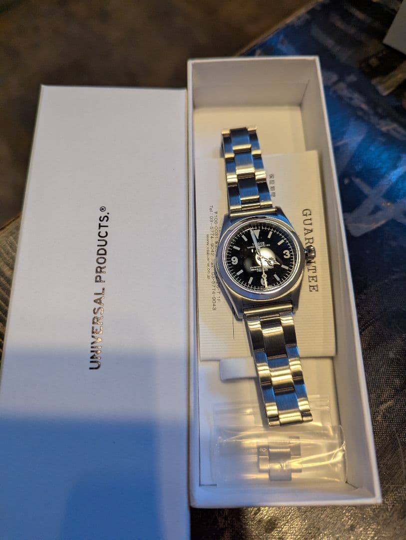 UNIVERSAL PRODUCTS アナログ腕時計