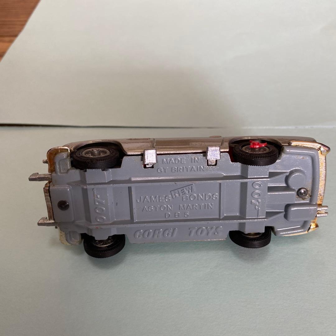 Corgi Toys 007 ジェームズボンド ミニカー アストンマーティン