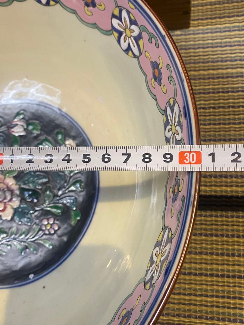 中国美術　色絵　窓絵吉祥紋　大中小　８寸・９寸・1尺　鉢　深鉢　3鉢揃い　木箱