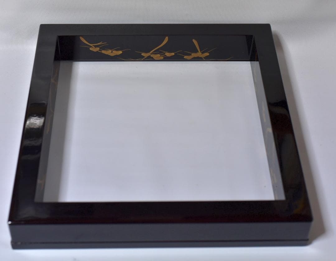 輪島塗信子造　炉縁松柄真塗蒔絵秋　【極上品】囲炉裏、お茶道具／共箱