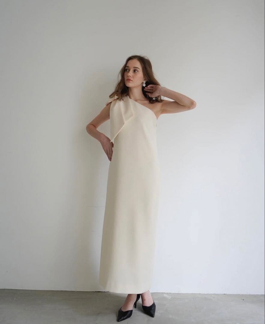 ワンショルダーポイントワンピース（Acka） - メルカリ