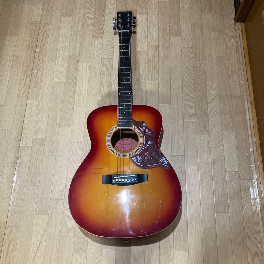 エレアコギターギブソンレプリカアンプからも音出せます。