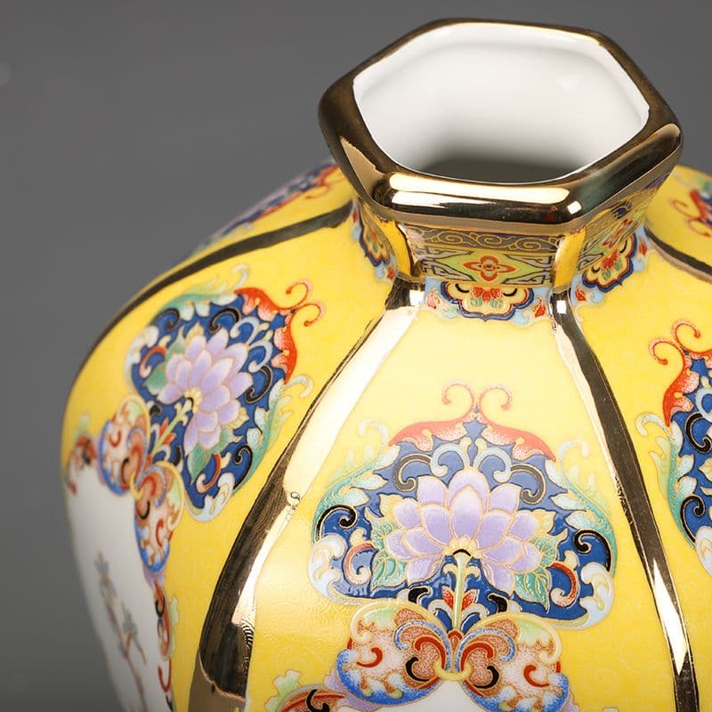 清乾隆磁器琺瑯彩花鳥紋六方瓶 景徳鎮 陶磁器 装飾品 現代工芸品 美術品 置物