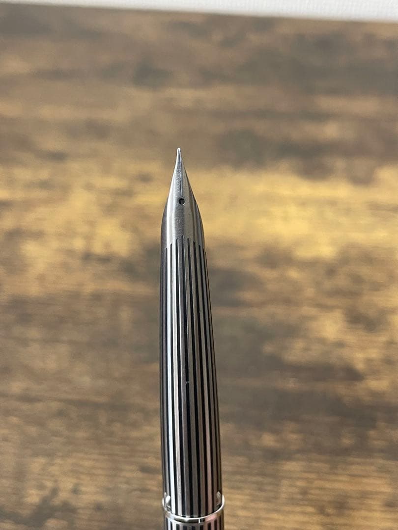 新品未使用　1970年代　ペン先軸一体型　蝕刻　μ ストライプ　ミュー　万年筆