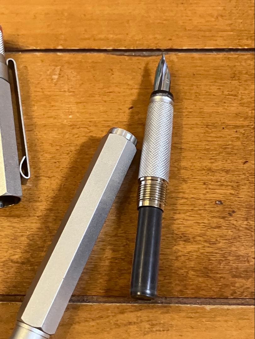 ロットリング 600 万年筆 貴重 廃盤 Rotring ロットリング 600 万年筆