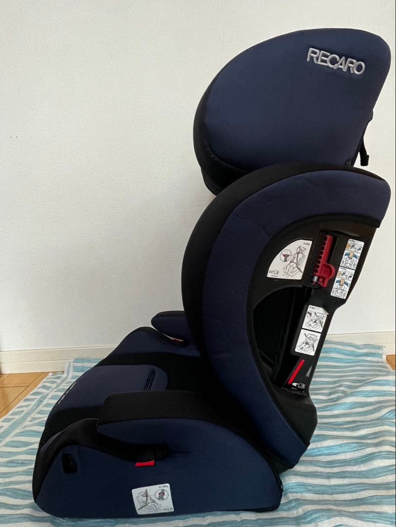 現品限り‼️ RECARO 車 チャイルドシート ネイビー 安心安全 子供 旅行
