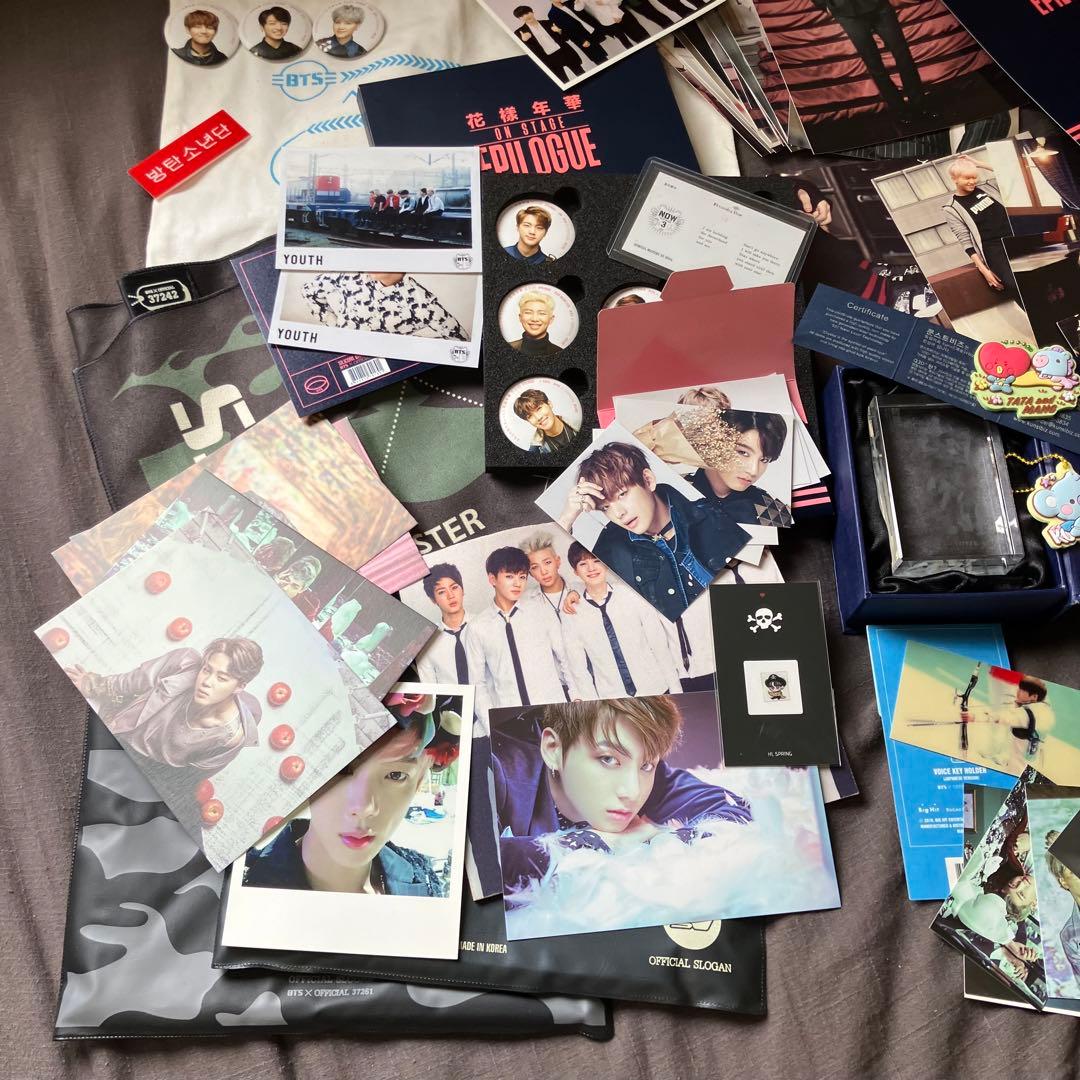 【期間限定❗️大幅値下げ‼️】　BTS ファングッズまとめ売り