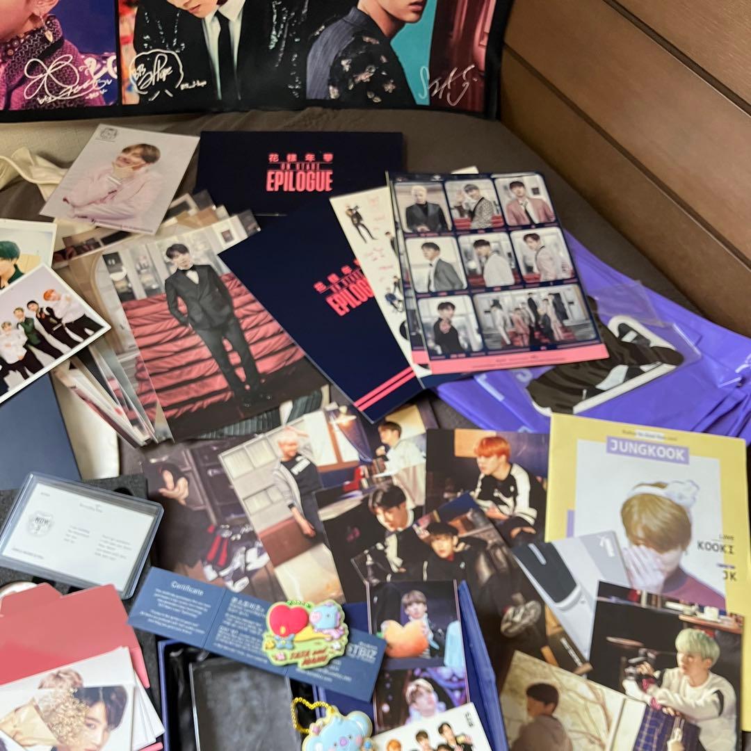 【期間限定❗️大幅値下げ‼️】　BTS ファングッズまとめ売り