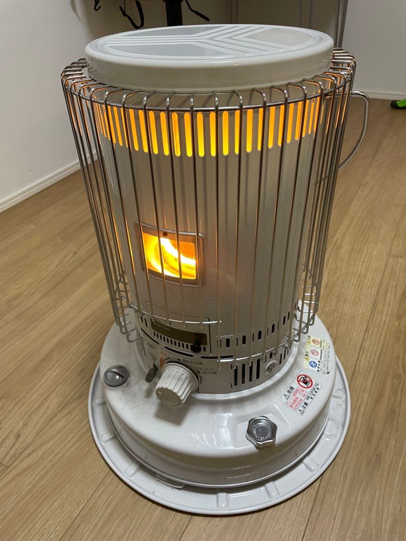 トヨトミ 石油ストーブ (木造17畳/コンクリート24畳まで) 日本製 対流