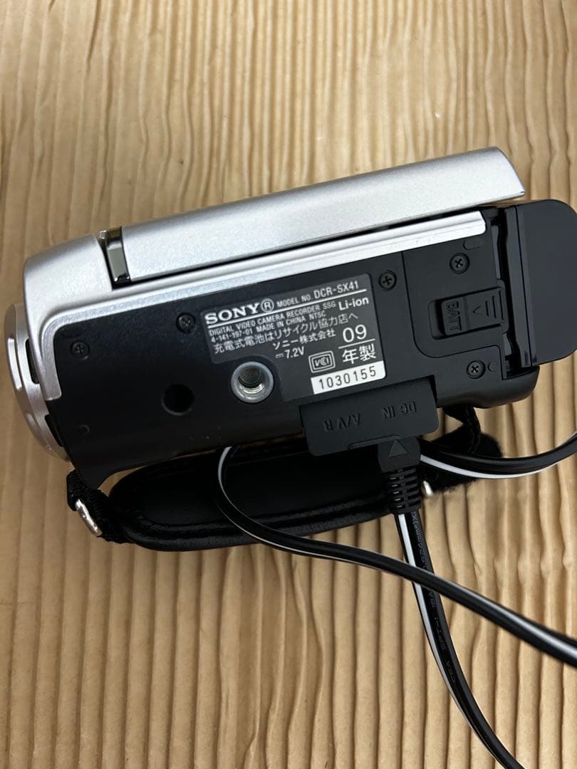 動作品　SONY DCR-SX41 HANDYCAM ビデオカメラ ケース付き