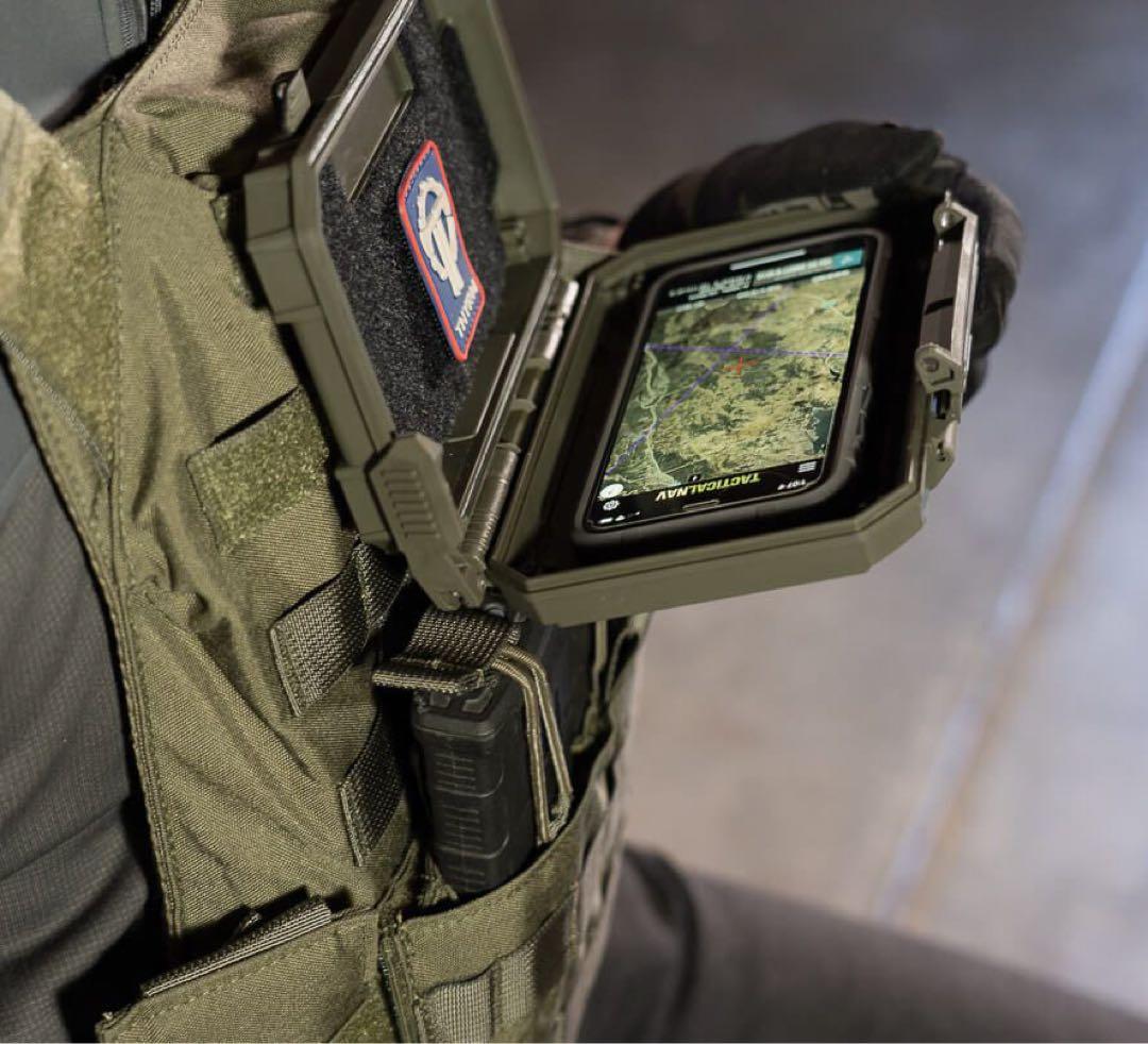 THYRM DARKVAULT-COMMS クリティカルギアケース