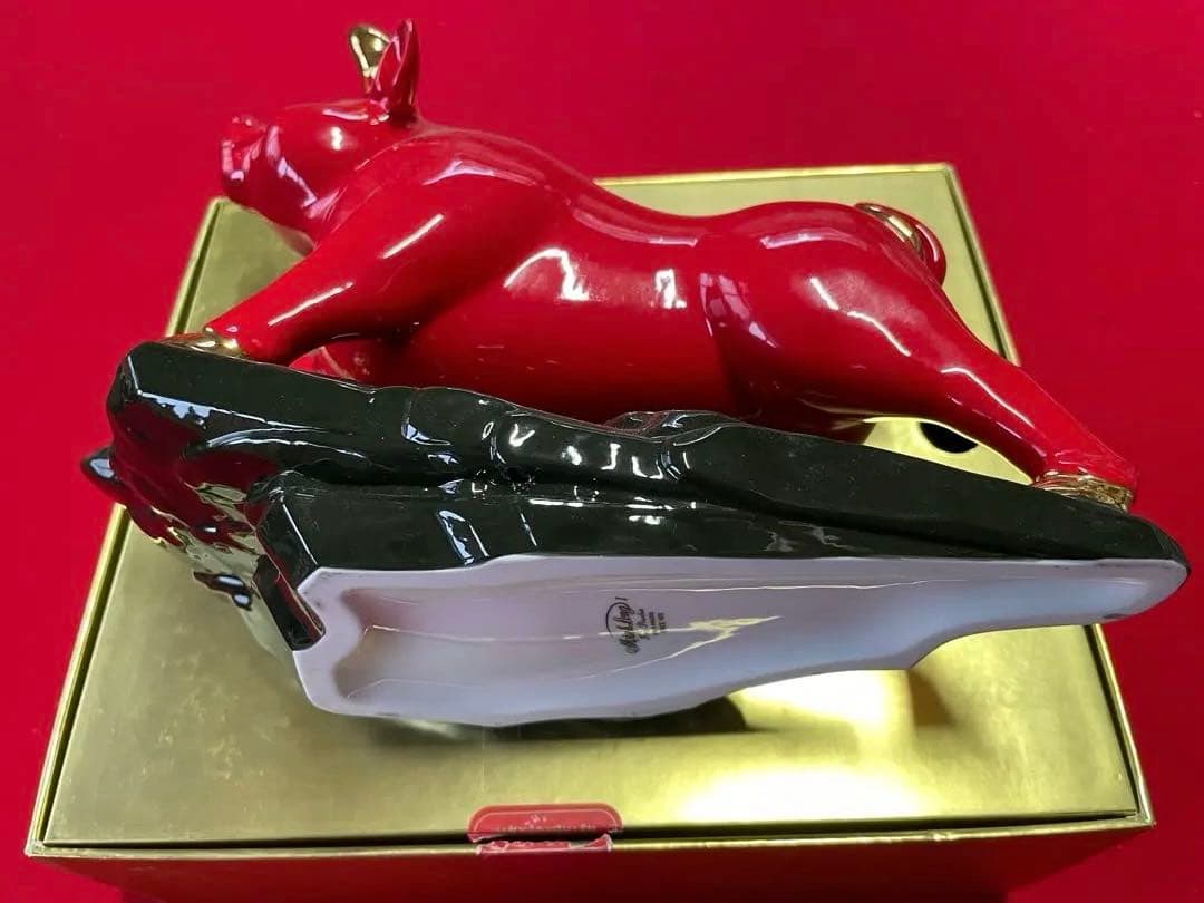 縁起物・ベトナム・ミンロン・高級陶器・置物・牛コレクション・美術品