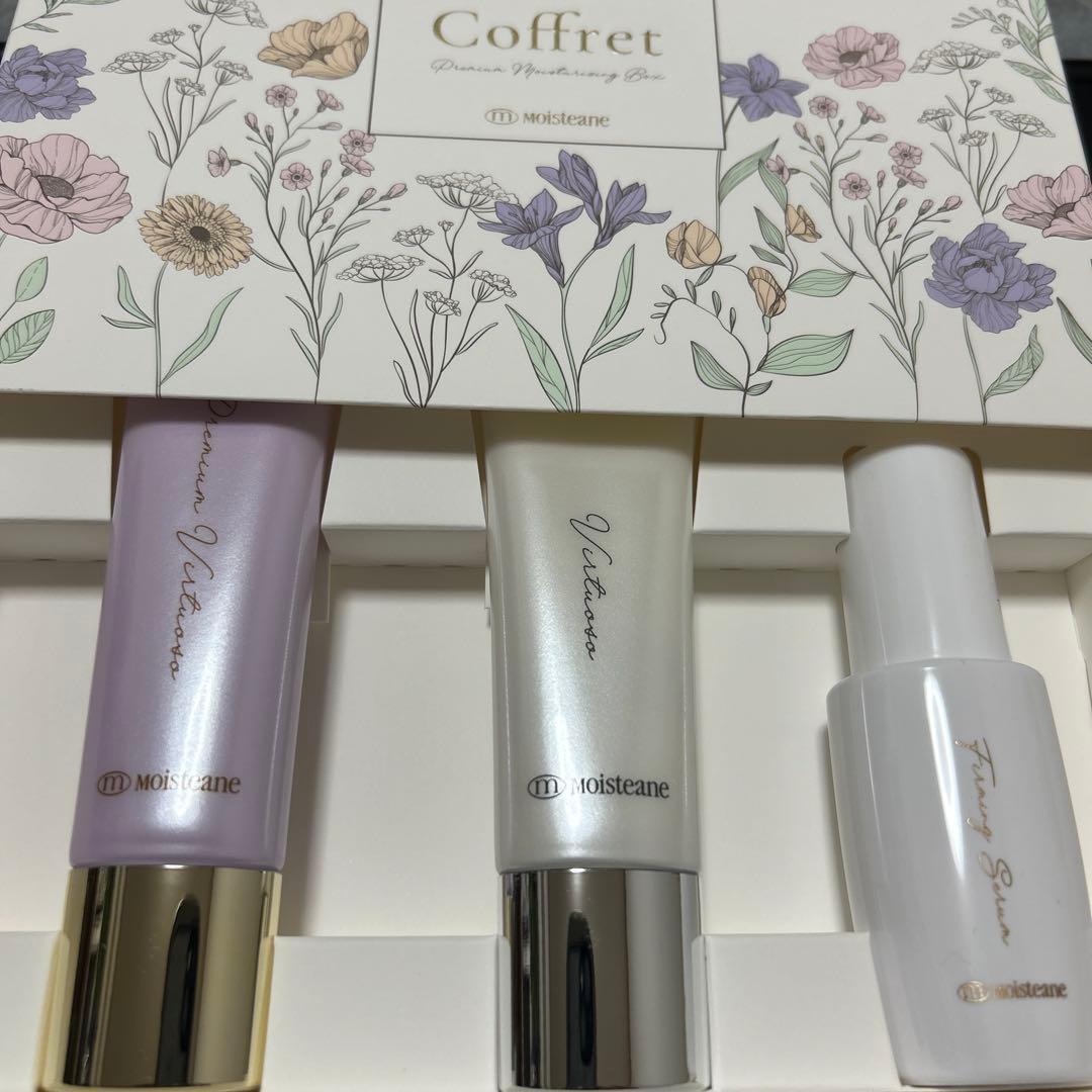 モイスティーヌコフレ 2025 - メルカリ