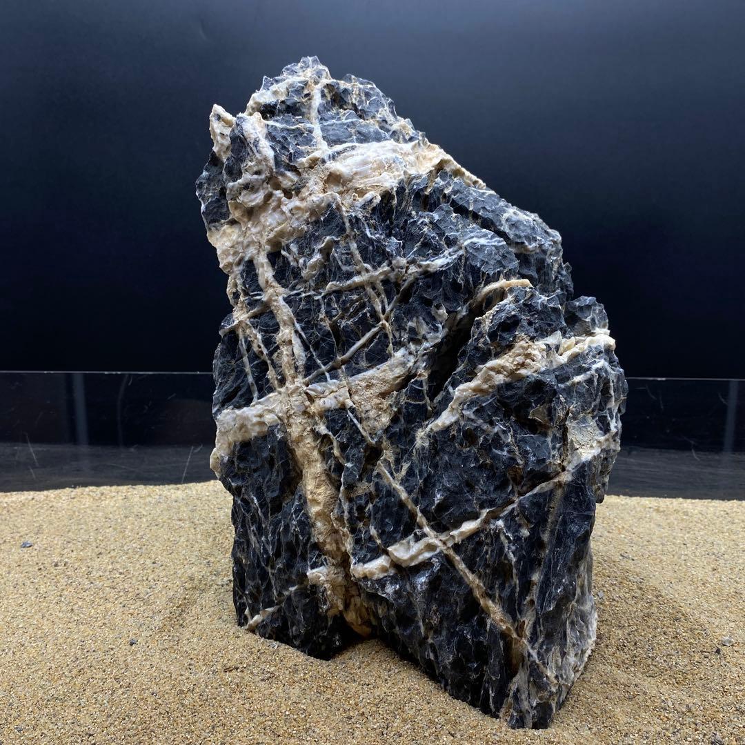 MSS-6486 「セレクト品」酸処理青龍石親石 29cm 龍王石 竜王石 - メルカリ