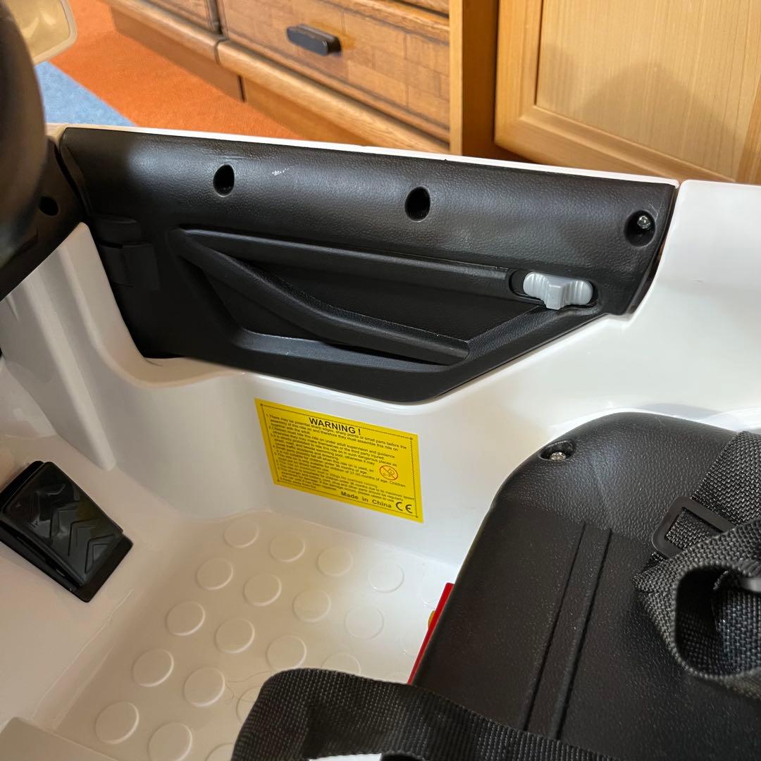 結婚式　ラジコンカー リングボーイ　ベンツ AMG 乗用車