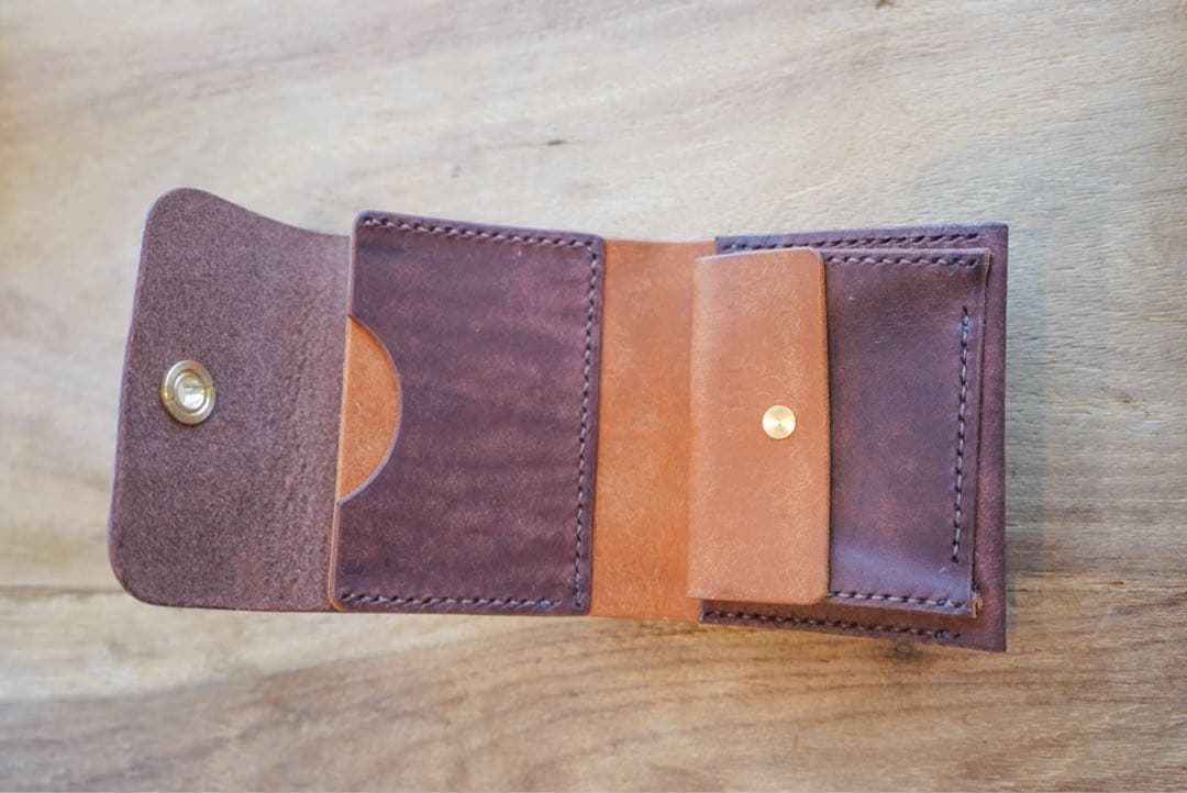 旅するネコ コンパクト革財布【ヴィアッジオ新色】完売品