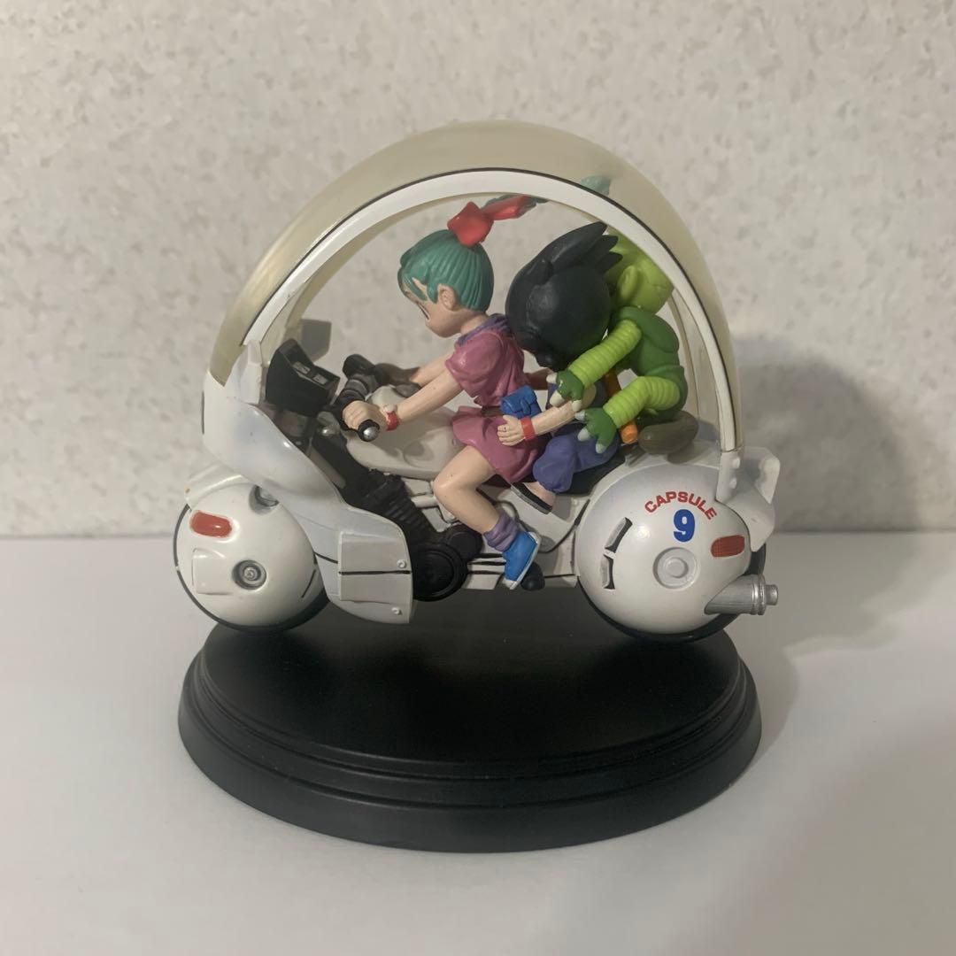 ドラゴンボール　孫悟空　ブルマ　バイク　フィギュア