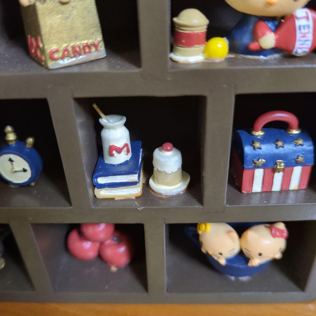 ハローキティ⑥ 家型.木製ディスプレイ