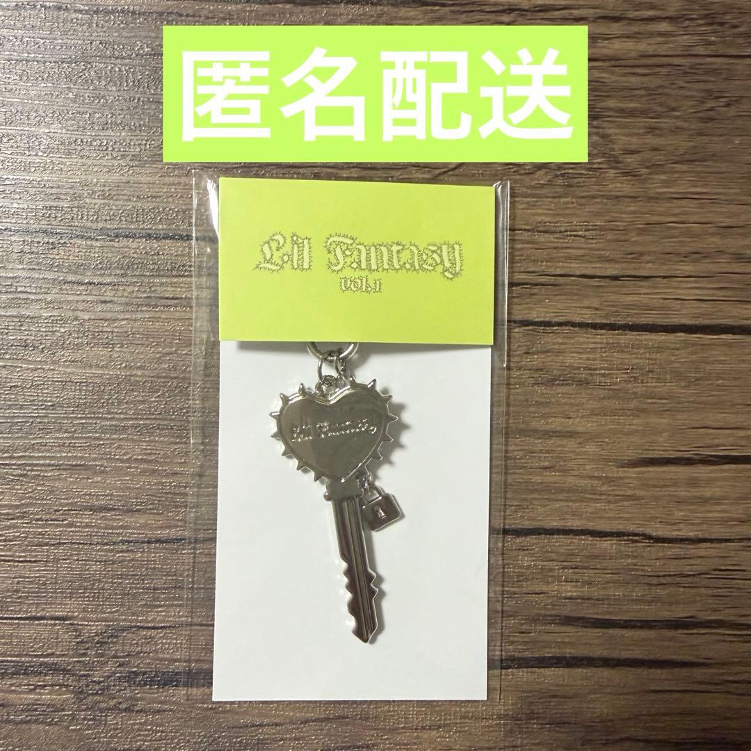 TWICE チェヨン LIL FANTASY キーホルダー - メルカリ