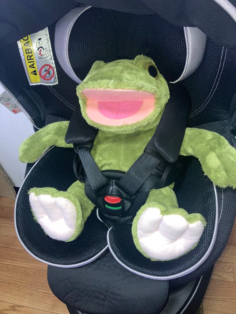 エールベベ⭐️【最高位】クルット4s グランス　チャイルドシートプラチナブラック