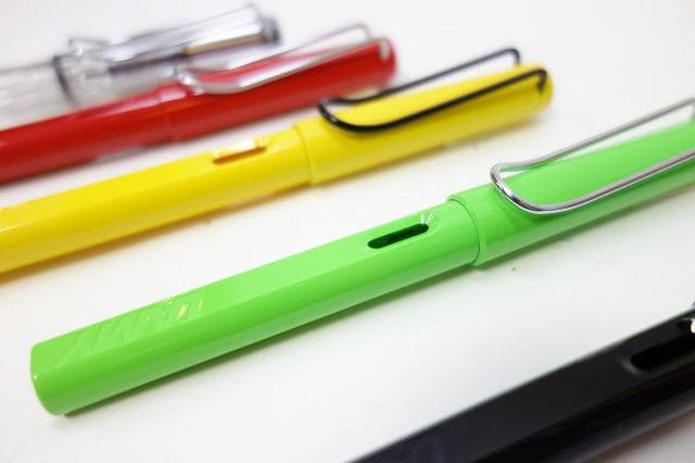 LAMY ラミー サファリ 万年筆 5本 長期保管 未使用品 小傷あり - メルカリ