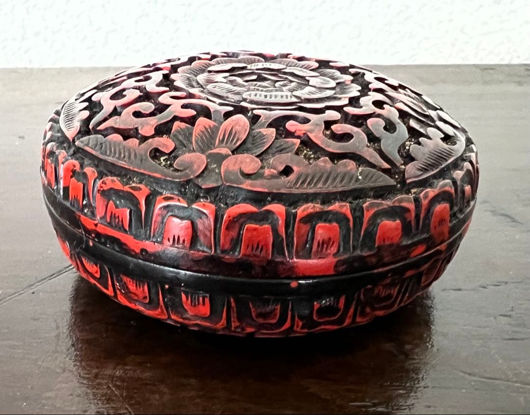 唐物 堆朱香合 時代物 アンティーク 朱漆 彫漆